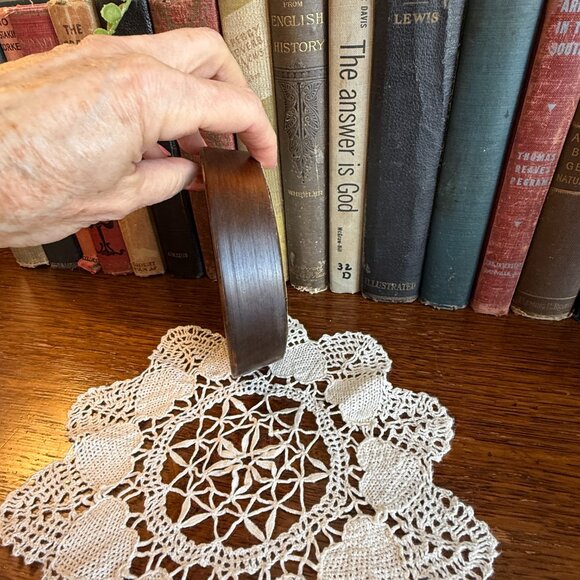 Vintage Round Wood Small Picture of Victorian Lady - Picture 7 of 13